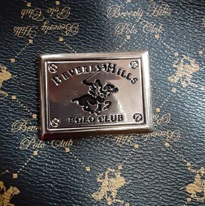 Meet your Posher, Latosha